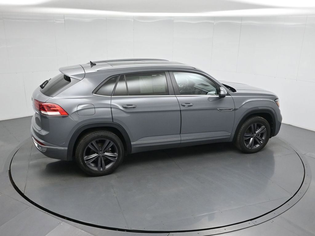 Used 2021 Volkswagen Atlas Cross Sport SE image 38