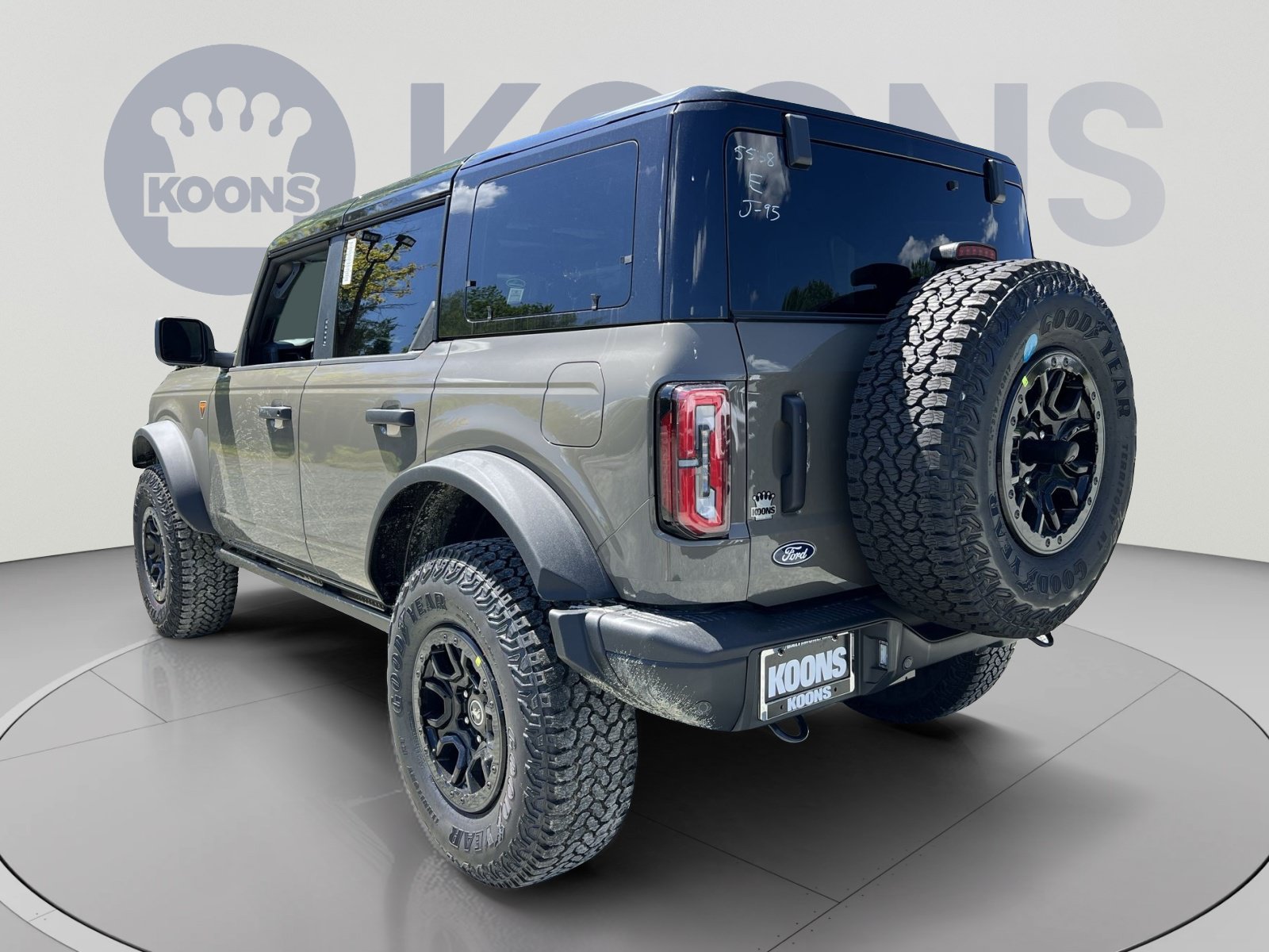 New 2026 Ford Bronco Badlands AWD/4WD image 4