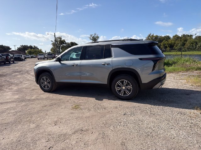 New 2027 Chevrolet Traverse LT w/ Driver Confidence Package FWD image 5