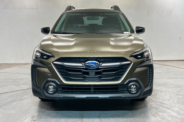 Used 2025 Subaru Outback Premium AWD/4WD image 8