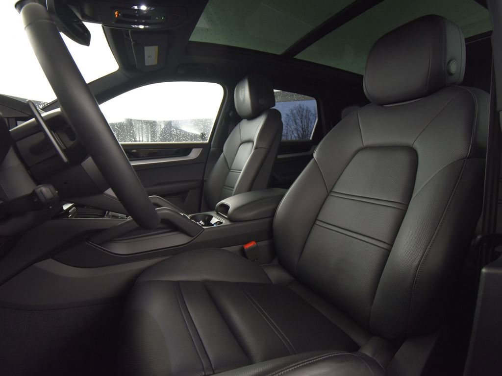 New 2024 Porsche Cayenne S AWD/4WD image 5