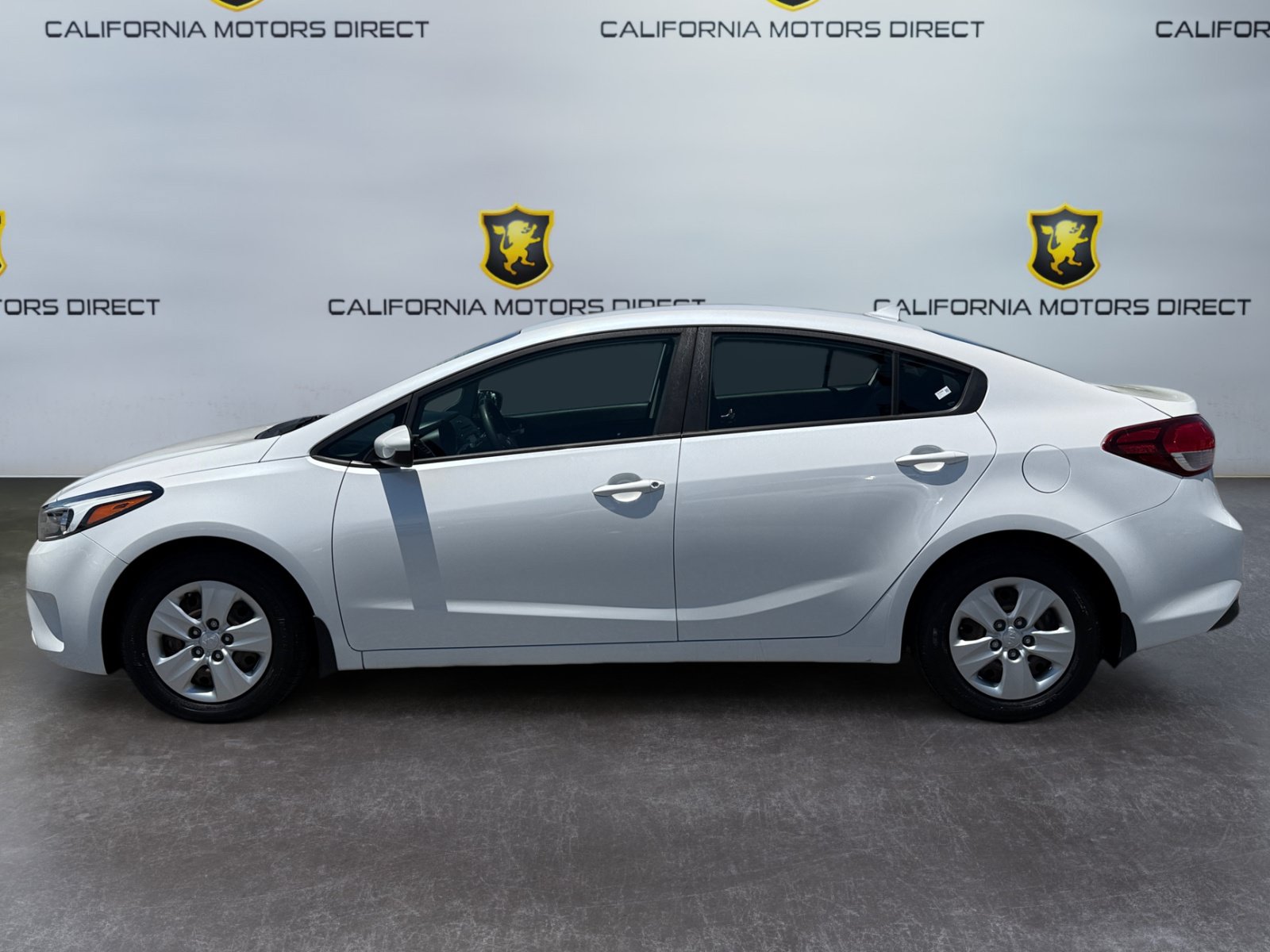 Used 2017 Kia Forte LX w/ LX Popular Package FWD image 2