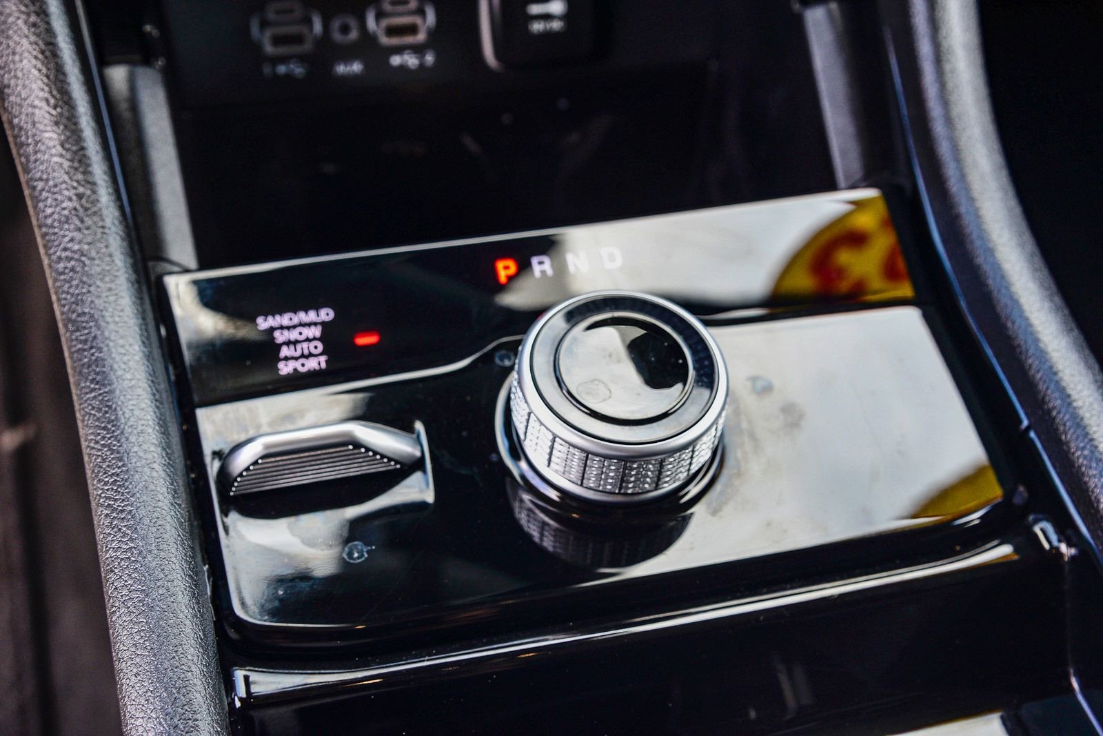 Used 2023 Jeep Grand Cherokee Limited w/ Black Appearance Package image 26