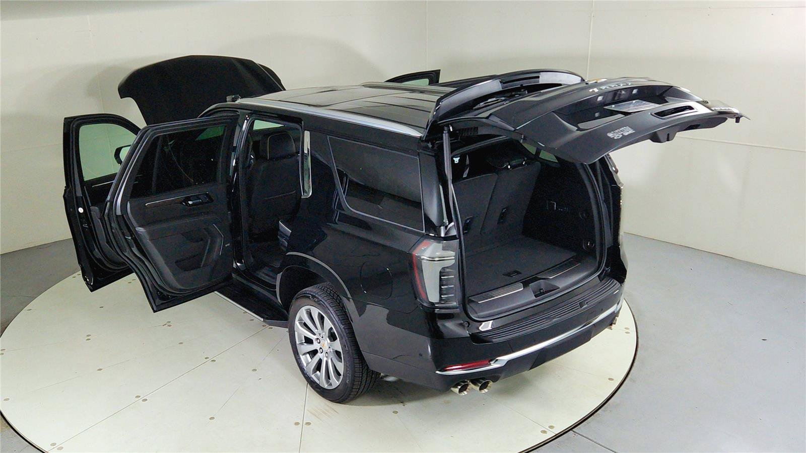 New 2026 Chevrolet Tahoe Premier w/ Sun And Tow Package AWD/4WD image 26