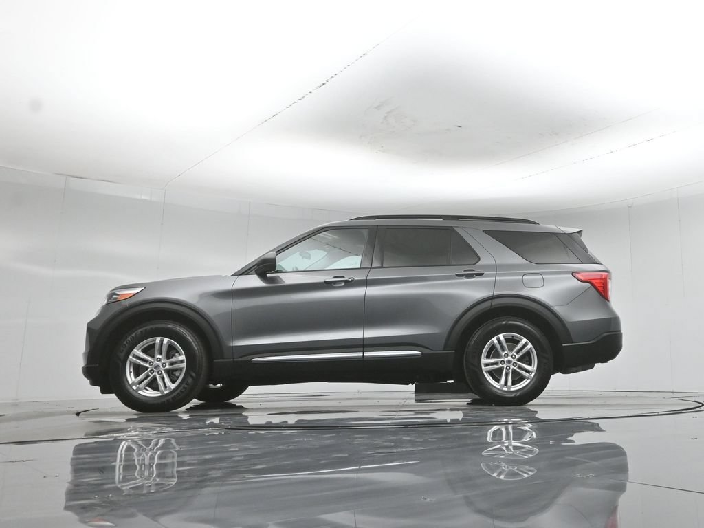 Used 2021 Ford Explorer XLT RWD image 55