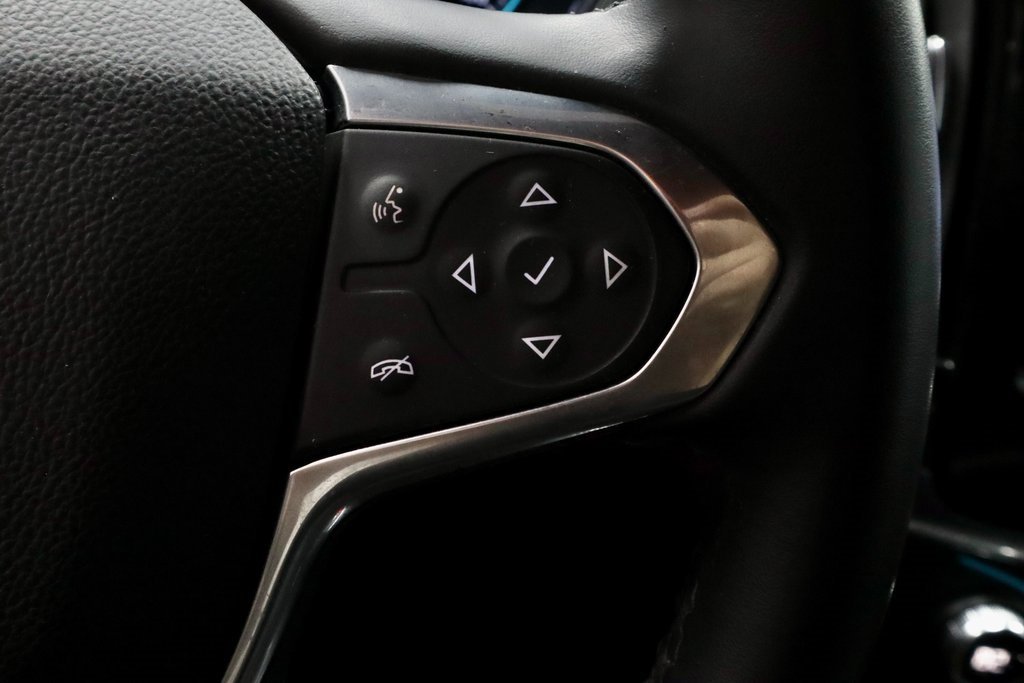 Used 2023 Chevrolet Traverse LT image 29