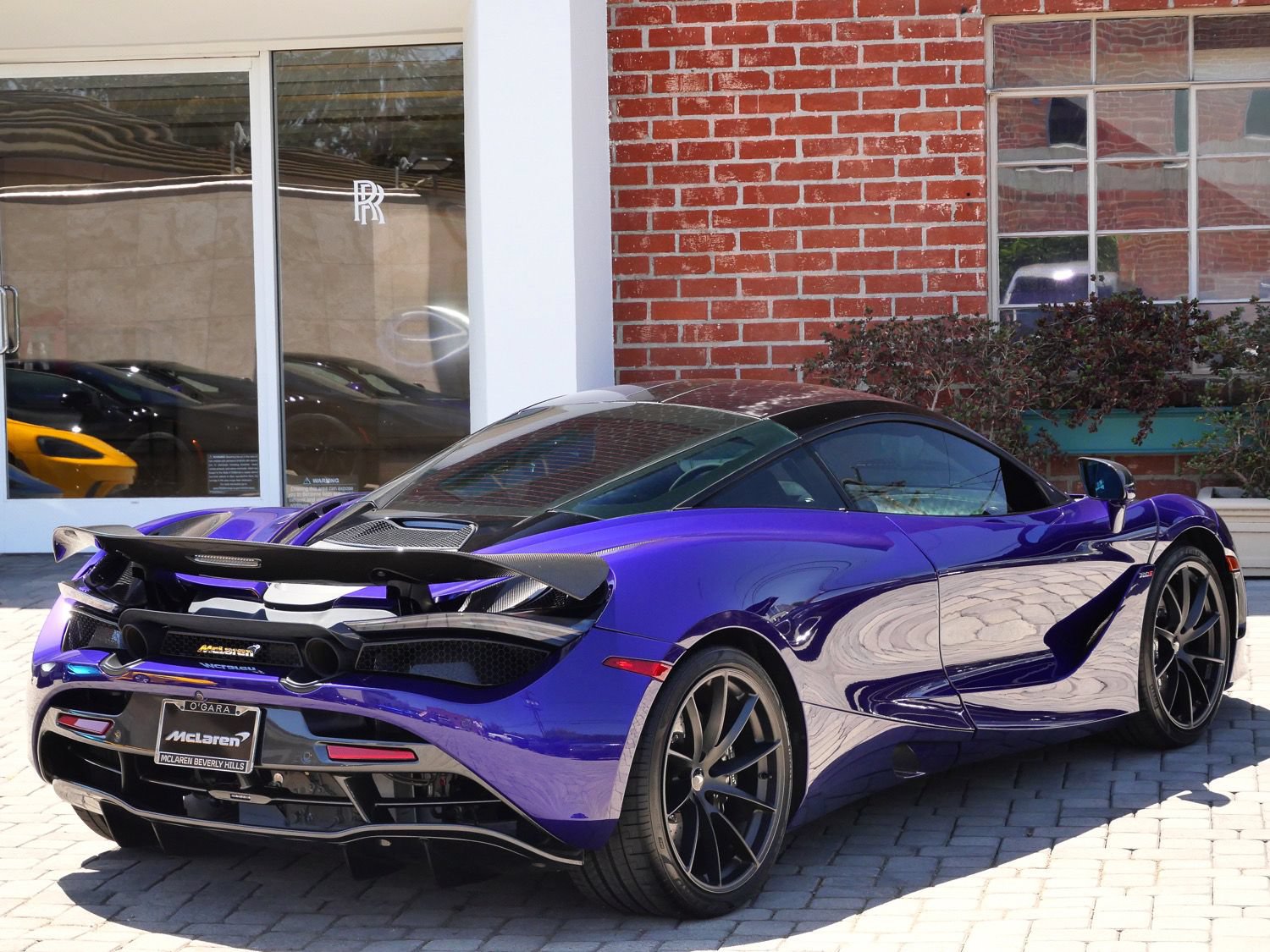 Used 2020 McLaren 720S RWD image 4