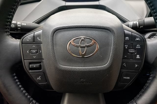 Used 2025 Toyota Prius LE FWD image 10