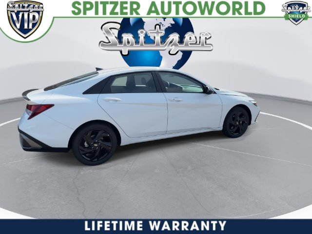 New 2026 Hyundai Elantra Sport FWD image 15