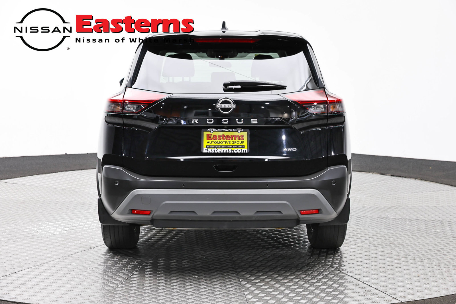 Used 2023 Nissan Rogue S AWD/4WD image 6