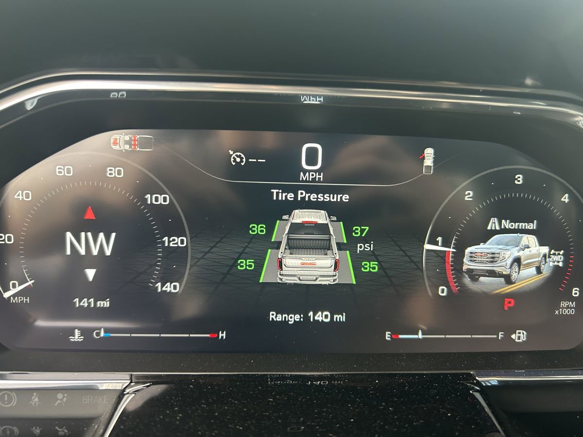 Used 2026 GMC Sierra 1500 SLT w/ SLT Premium Package image 9