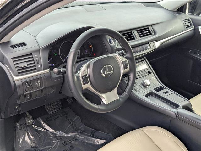 Used 2013 Lexus CT 200h image 10