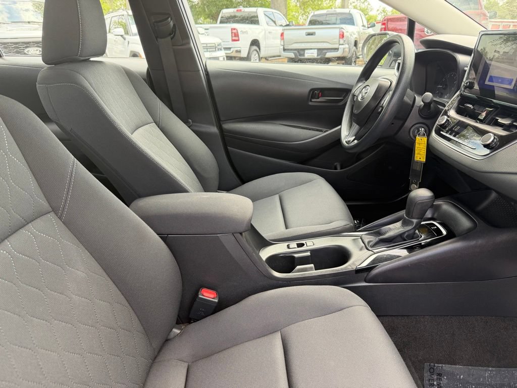 Used 2024 Toyota Corolla LE FWD image 8