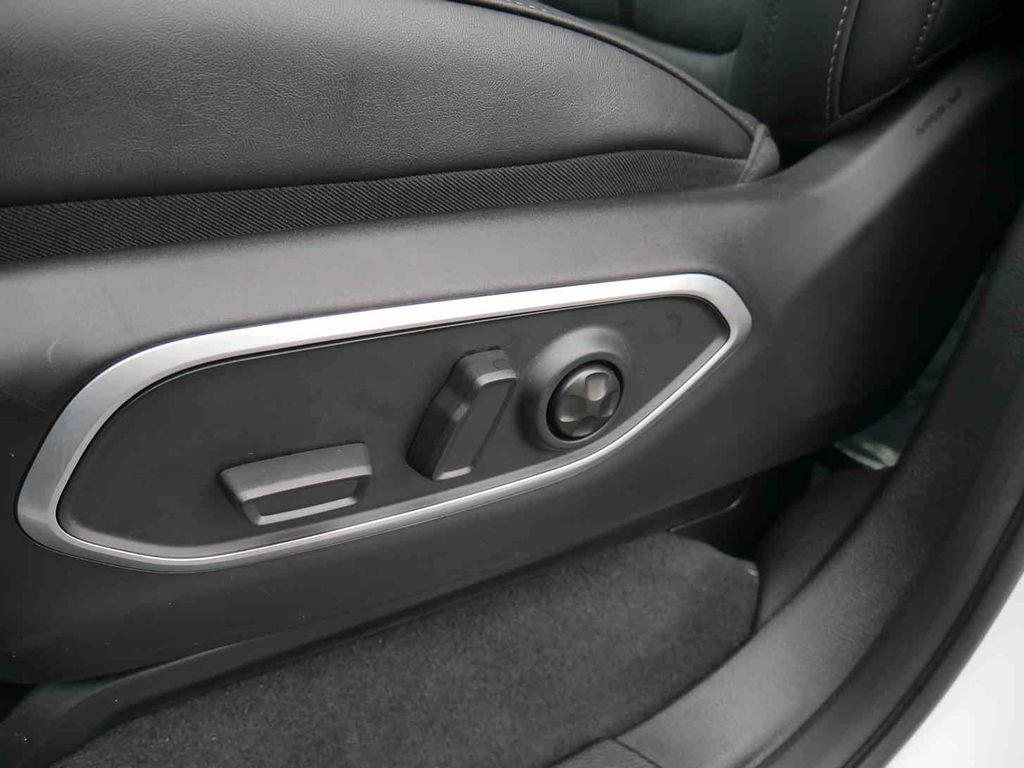 New 2025 Jeep Wagoneer L Series II w/ Convenience Group I image 27