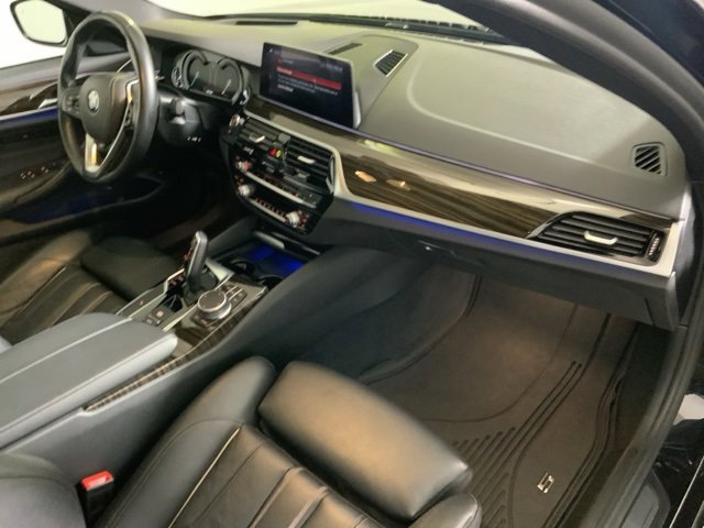 Used 2019 BMW 540i xDrive image 36