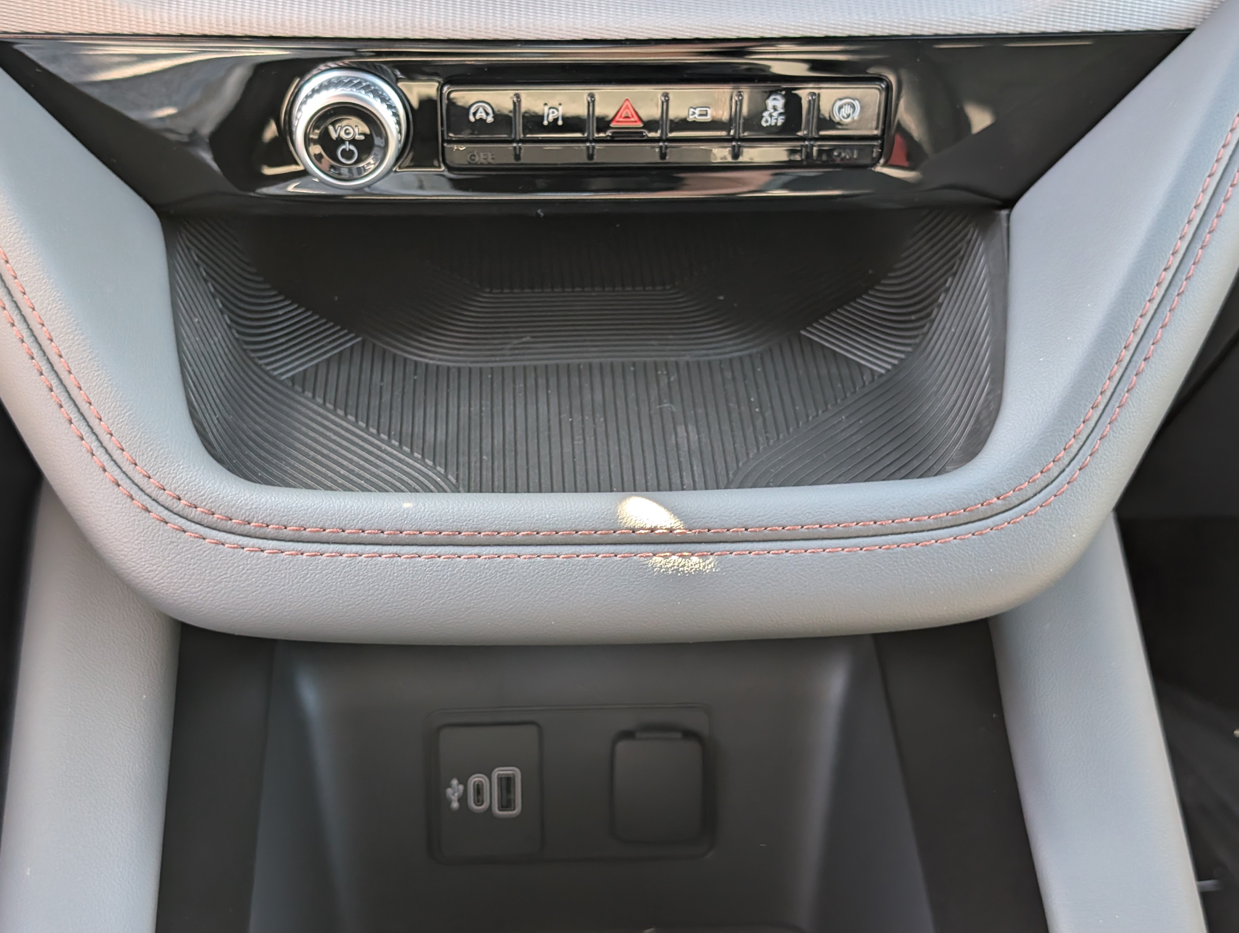 New 2027 Ford Explorer Active AWD/4WD image 23