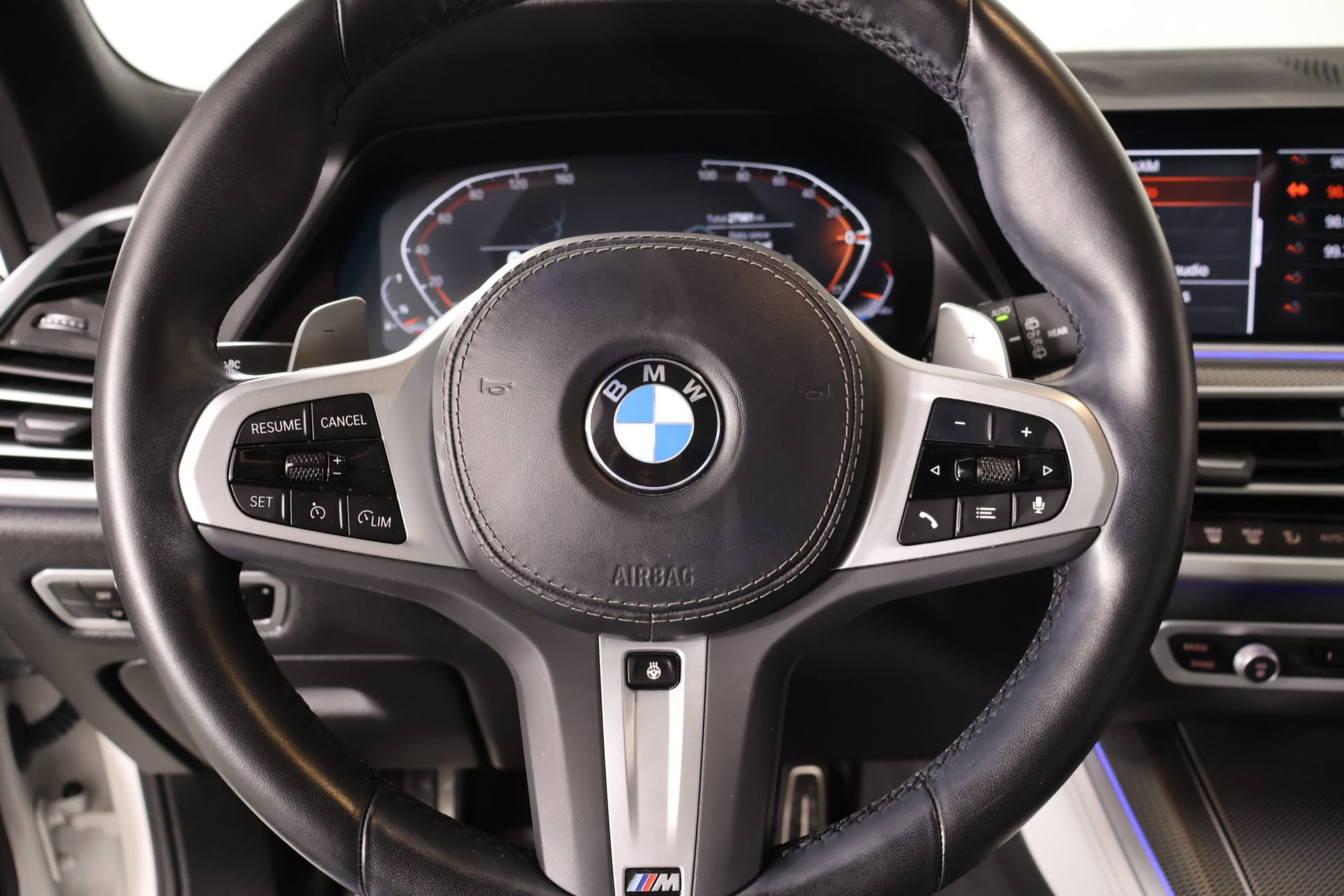 Used 2023 BMW X5 xDrive40i w/ M Sport Package AWD/4WD image 3