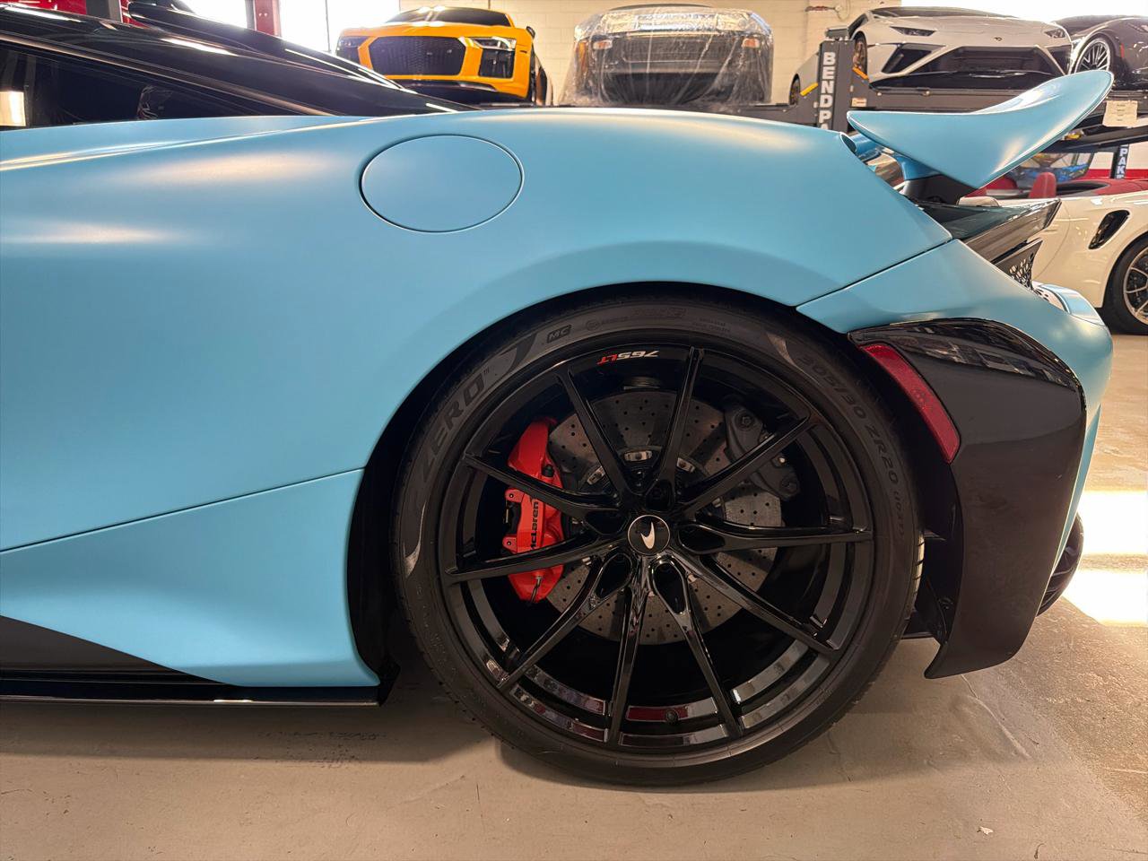 Used 2021 McLaren 765LT RWD image 18