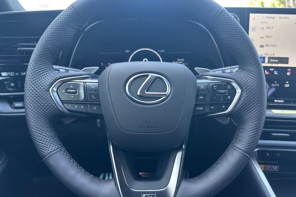 New 2026 Lexus TX 500h AWD image 24