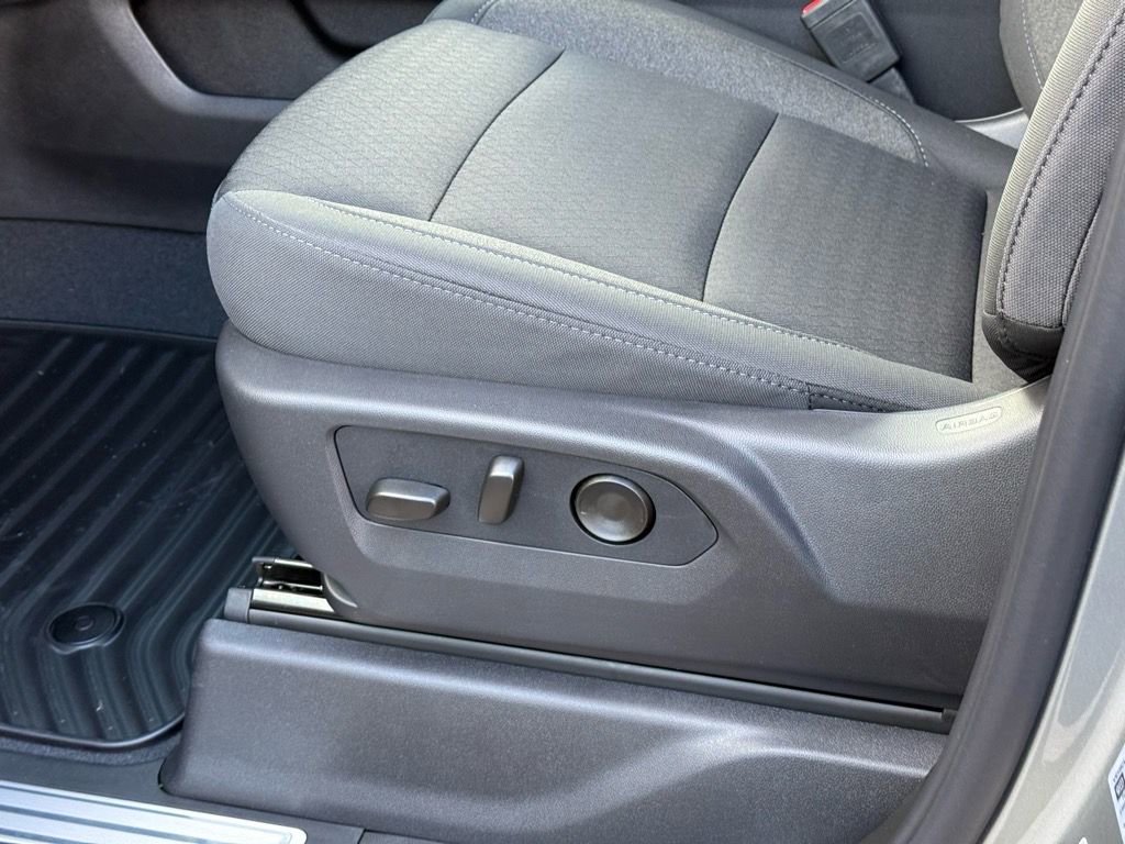 New 2026 Chevrolet Silverado 2500 LT w/ True North Edition image 9