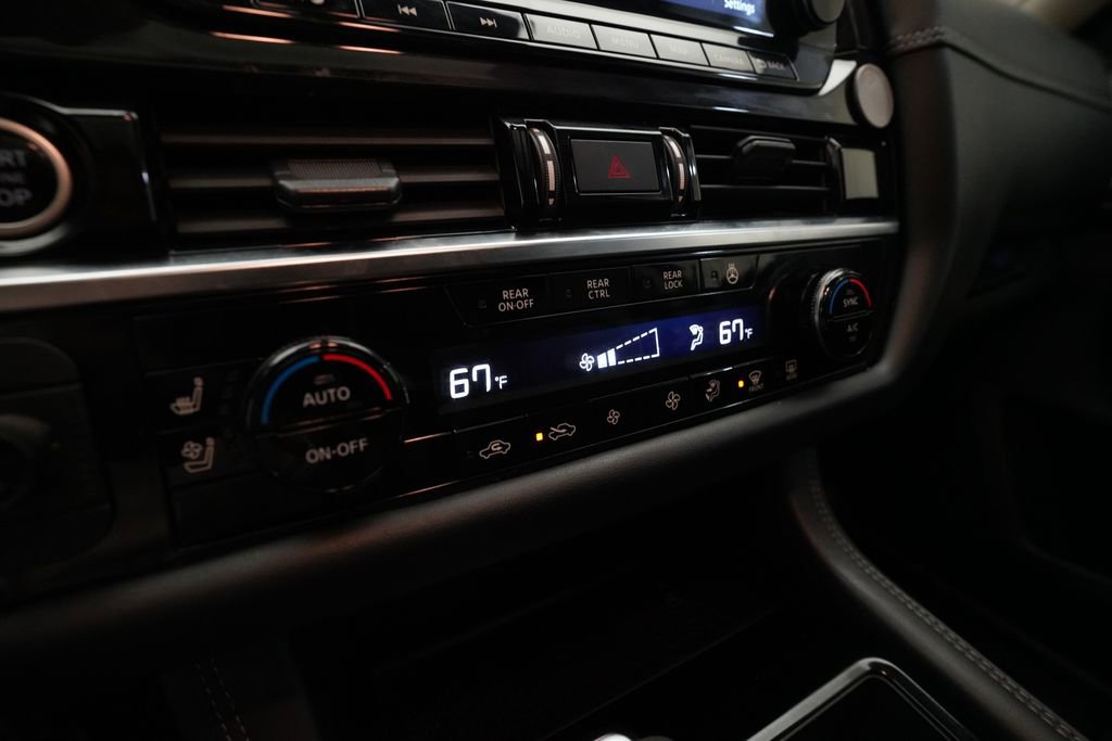 Certified 2023 Nissan Pathfinder Platinum AWD/4WD image 21