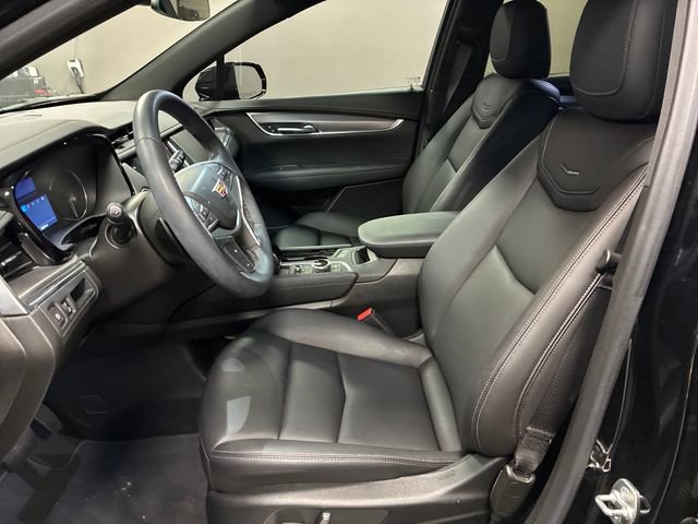 Used 2024 Cadillac XT5 Luxury FWD image 9