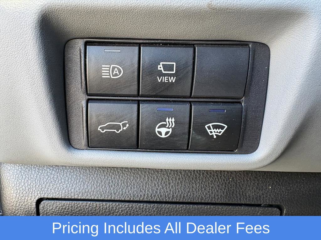 Used 2020 Toyota Highlander Limited AWD/4WD image 16