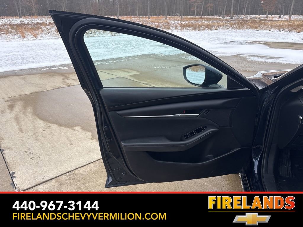 Used 2020 MAZDA MAZDA3 Sedan image 9