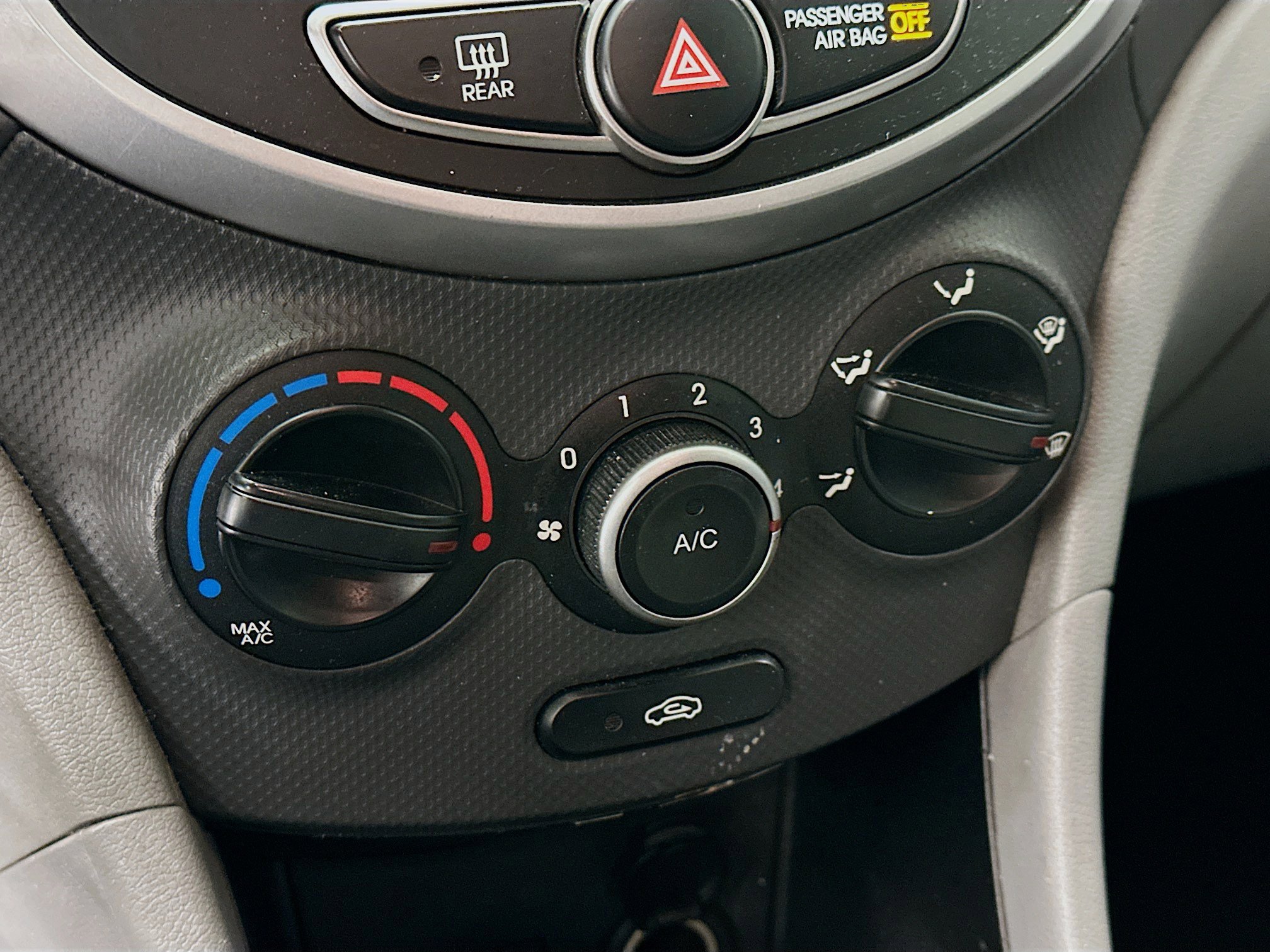 Used 2015 Hyundai Accent GS image 22