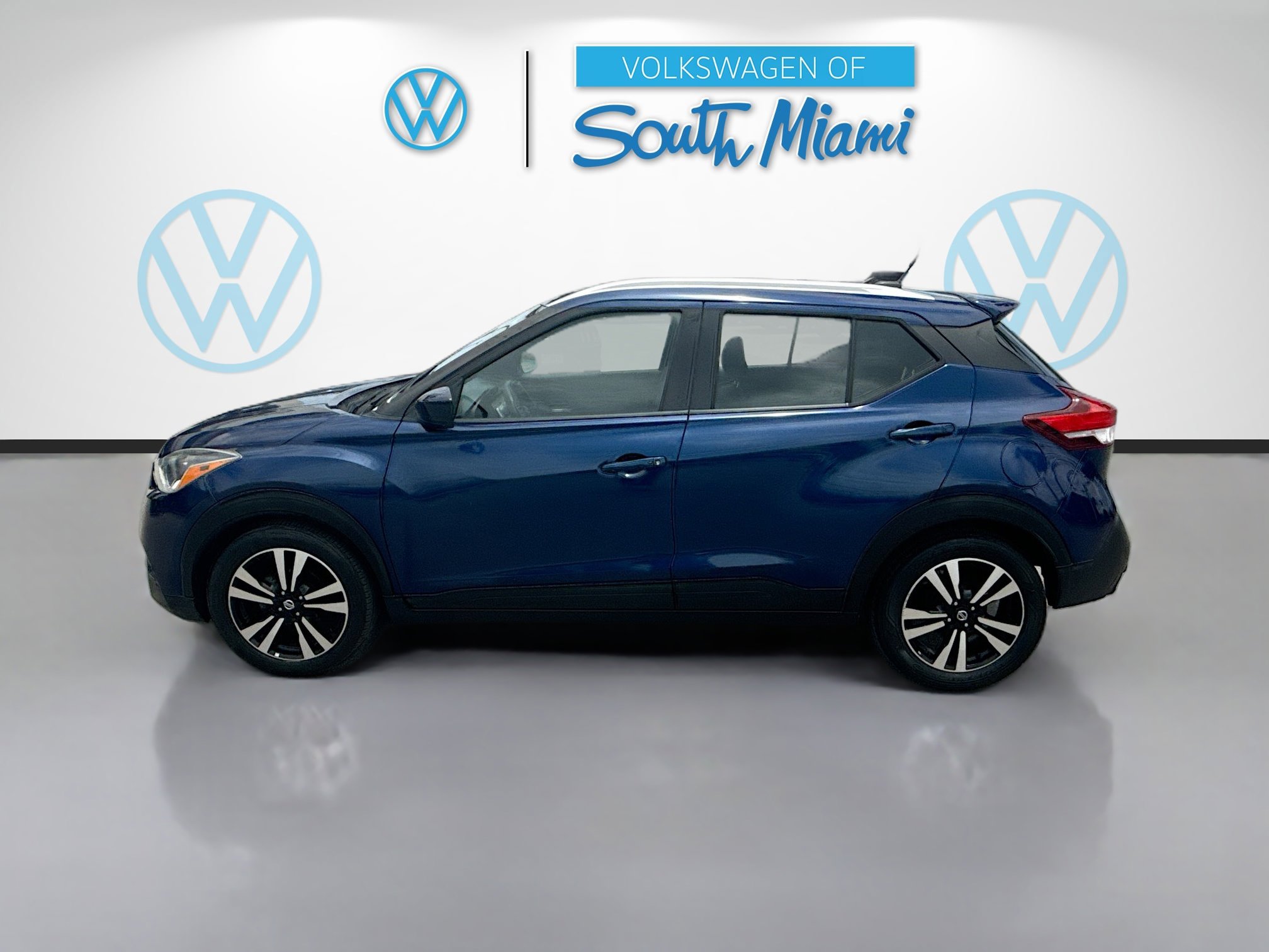 Used 2019 Nissan Kicks SR FWD image 4