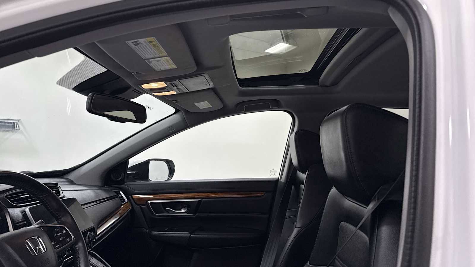 Used 2021 Honda CR-V Touring image 24