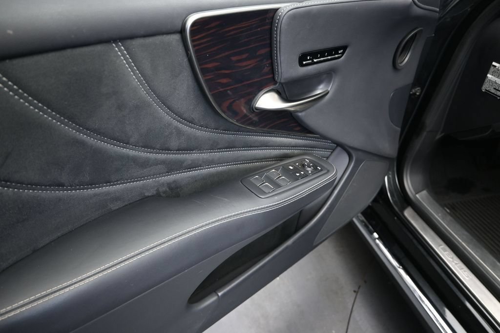 Certified 2024 Lexus LS 500 w/ Interior Upgrade Package RWD image 11