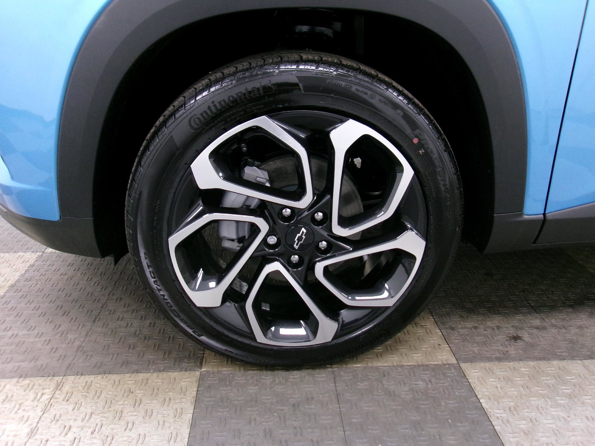 New 2026 Chevrolet Trax RS w/ Driver Confidence Package image 17