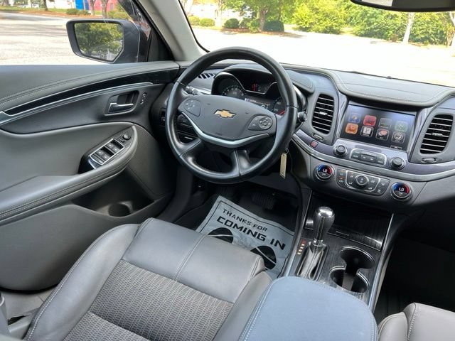Used 2016 Chevrolet Impala LT w/ Convenience Package FWD image 27