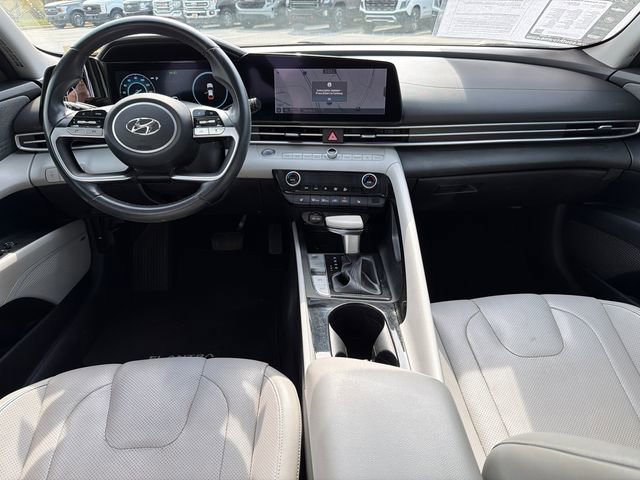 Used 2021 Hyundai Elantra Limited image 22