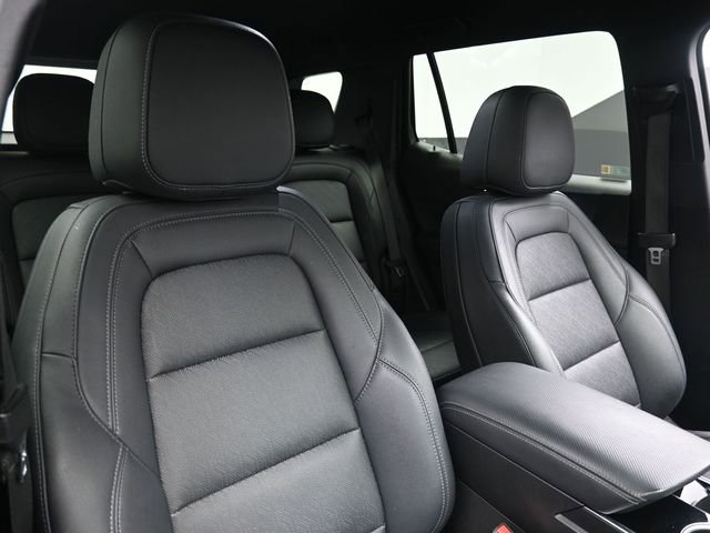 Used 2025 Chevrolet Equinox LT w/ Convenience Package II image 28