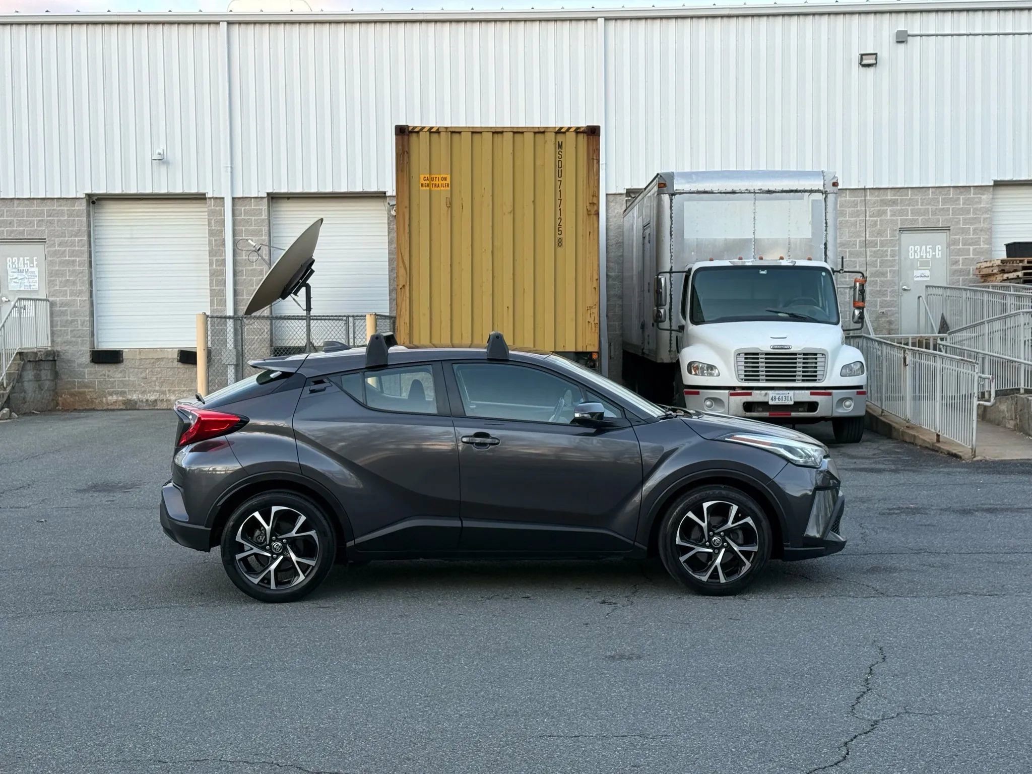 Used 2022 Toyota C-HR XLE image 15