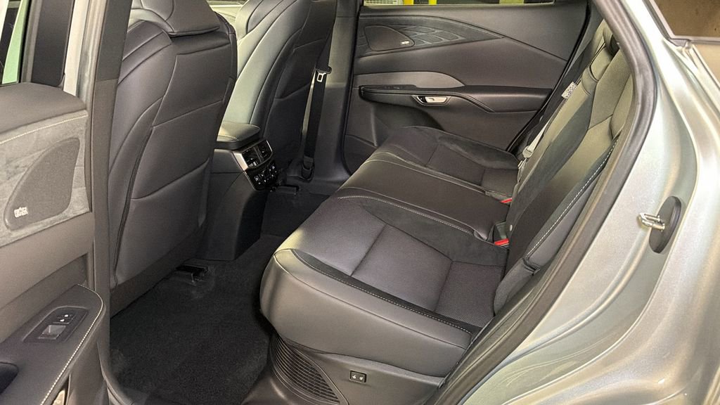 Used 2024 Lexus RX 500h F Sport image 16