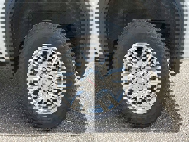Used 2024 GMC Sierra 2500 SLT image 24