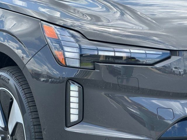 New 2025 Volvo EX90 Plus image 3