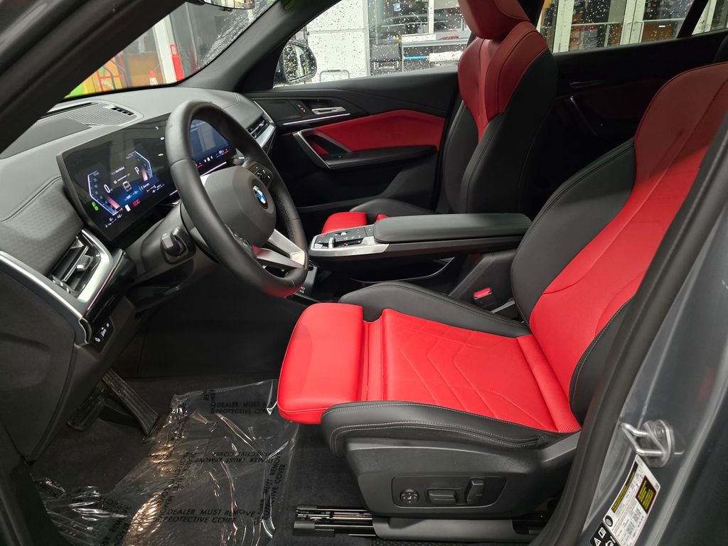 Used 2025 BMW X2 xDrive28i image 17