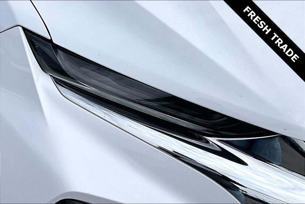 Used 2019 Chevrolet Blazer Premier w/ Sun and Wheels Package image 31