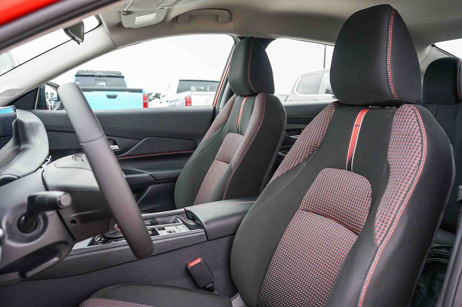 Used 2027 Nissan Sentra SR w/ Floor Mat Package FWD image 17