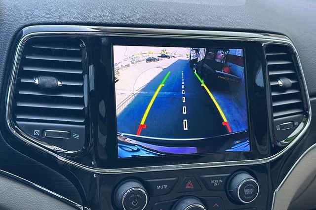 Used 2020 Jeep Grand Cherokee Limited w/ Trailer Tow Group IV AWD/4WD image 23