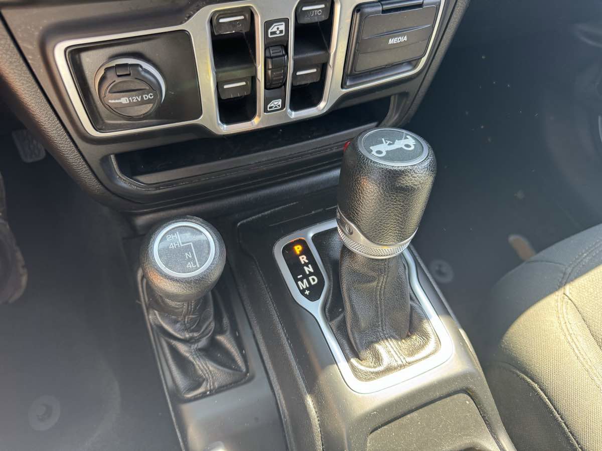 Used 2018 Jeep Wrangler Unlimited Sport S image 45