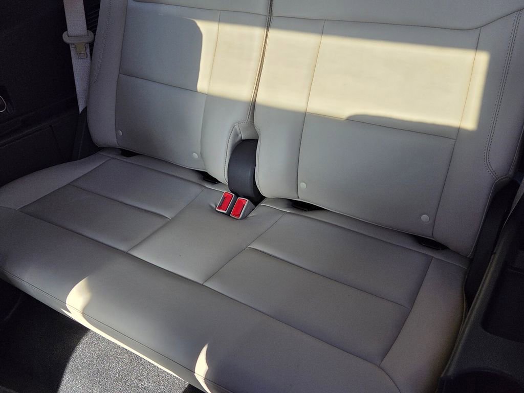 Used 2020 Ford Explorer Platinum w/ Premium Technology Package AWD/4WD image 7