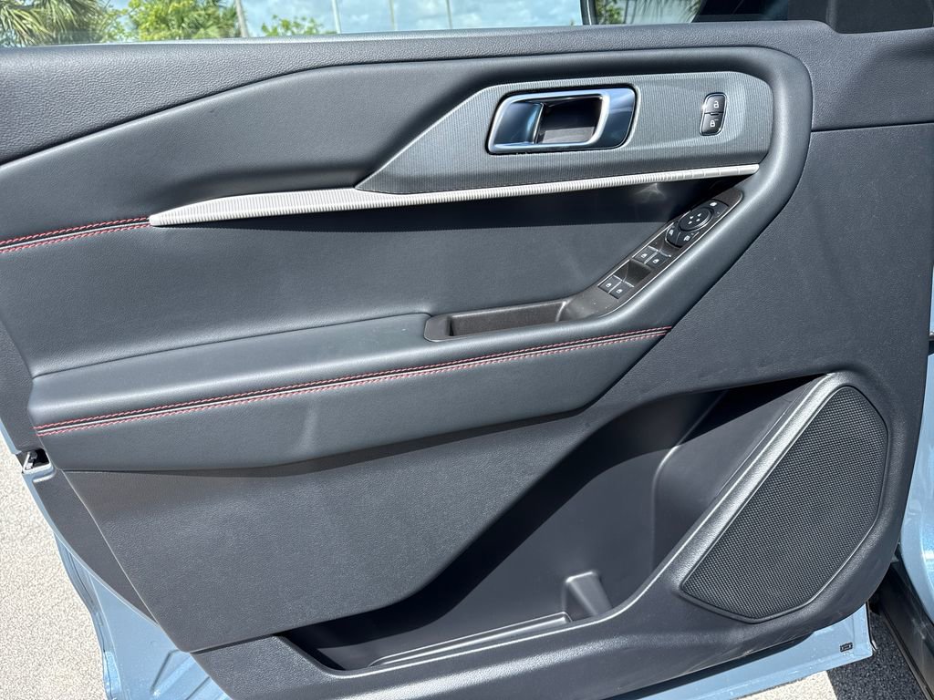 New 2026 Ford Explorer ST-Line RWD image 18