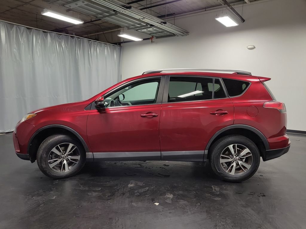 Used 2018 Toyota RAV4 XLE image 5