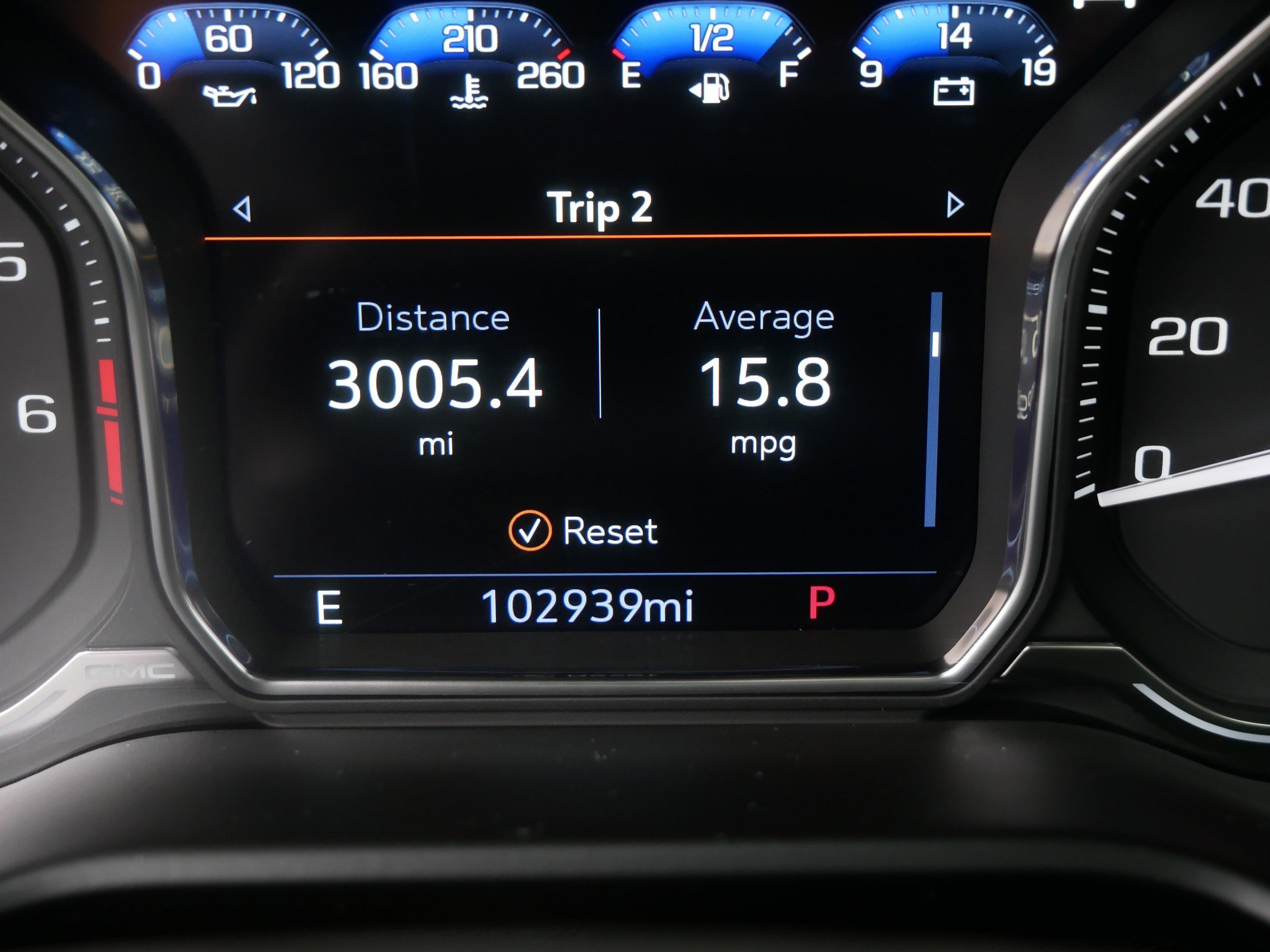 Used 2021 GMC Yukon Denali w/ Denali Premium Package image 38