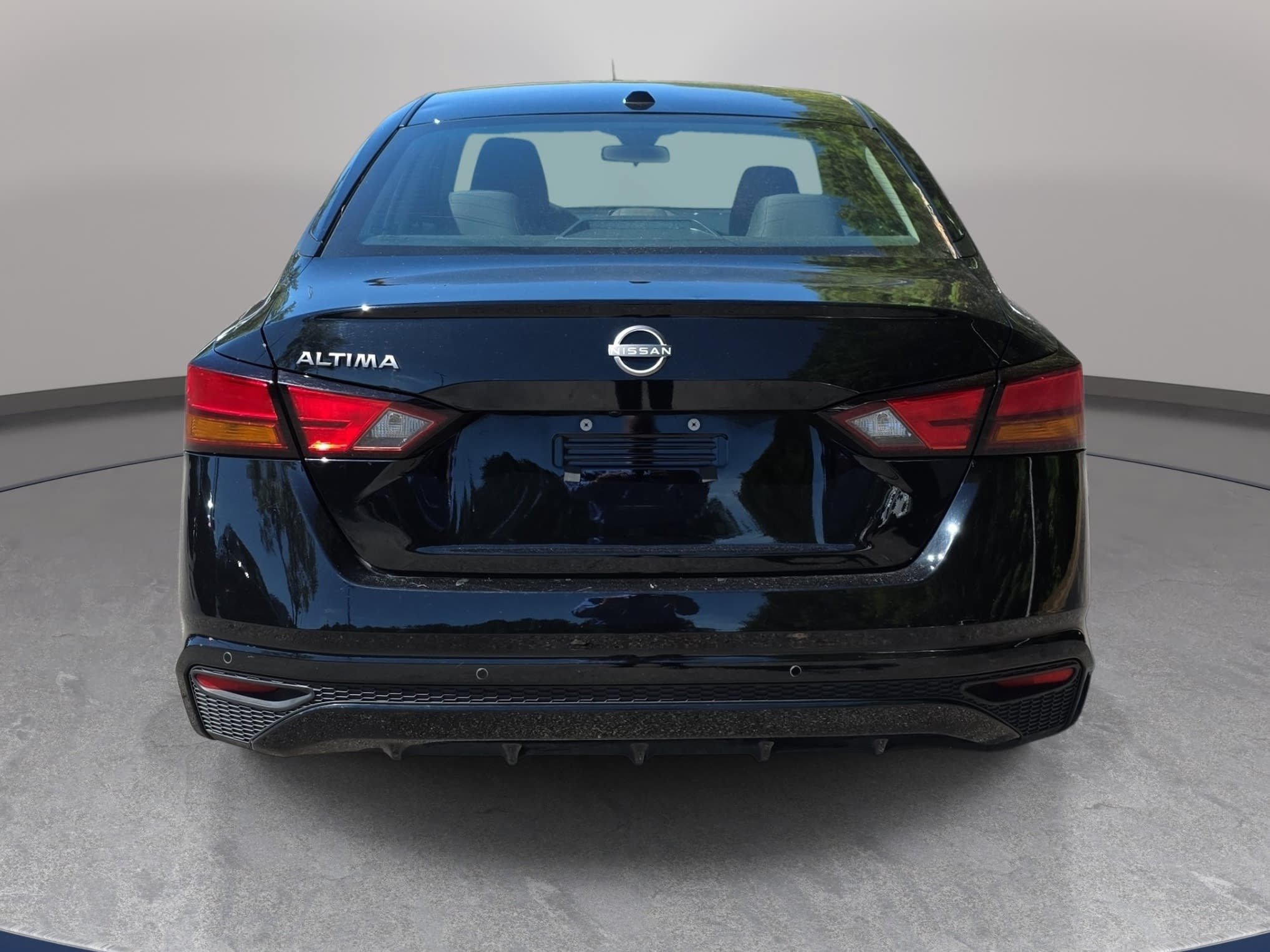 Used 2025 Nissan Altima 2.5 SV FWD image 6